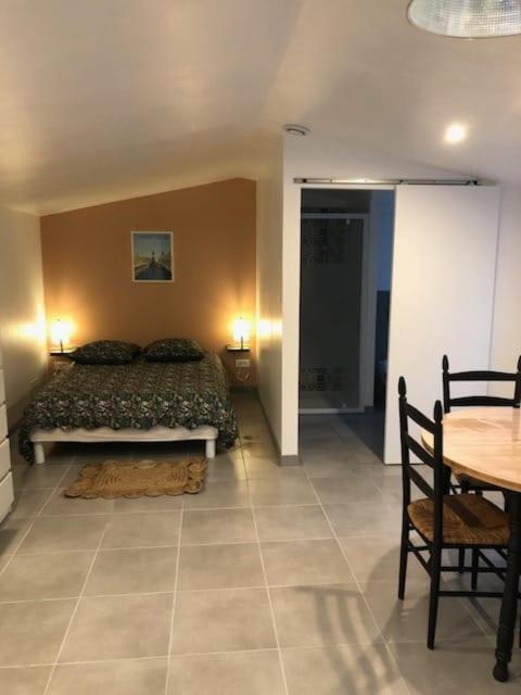 Studio Quartier Calme La Roche-sur-Yon Eksteriør billede